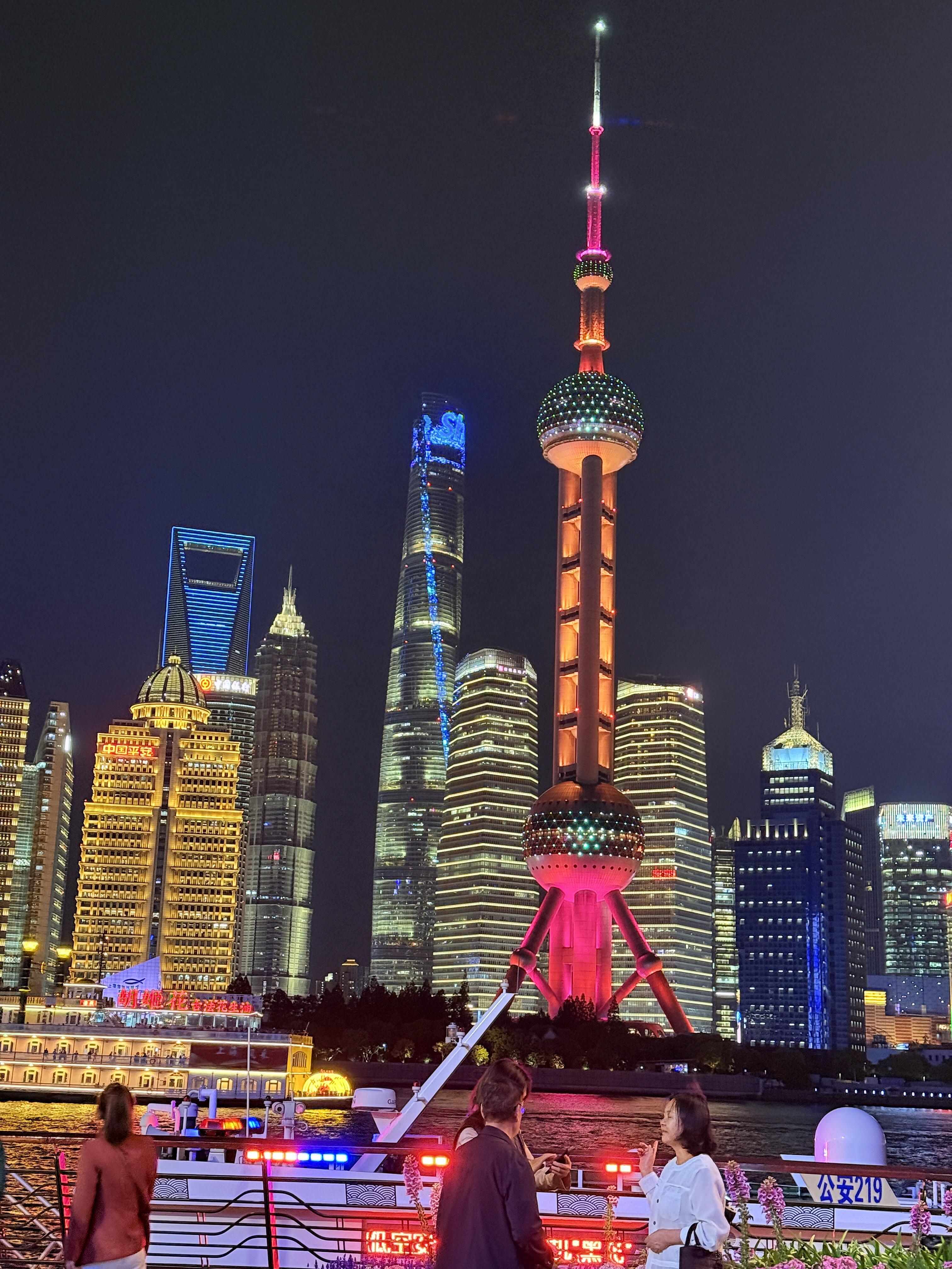 Shanghai Classic Day Tour: Yu Garden · The Bund · Huangpu River Cruise · Oriental Pearl Tower Night Tour